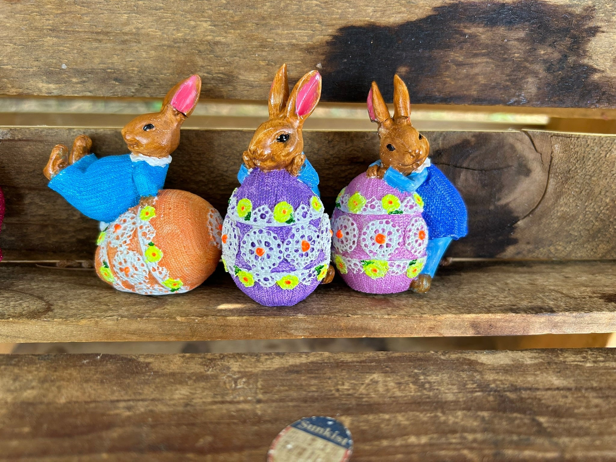 Easter Bunnies is pack of 3 and 6