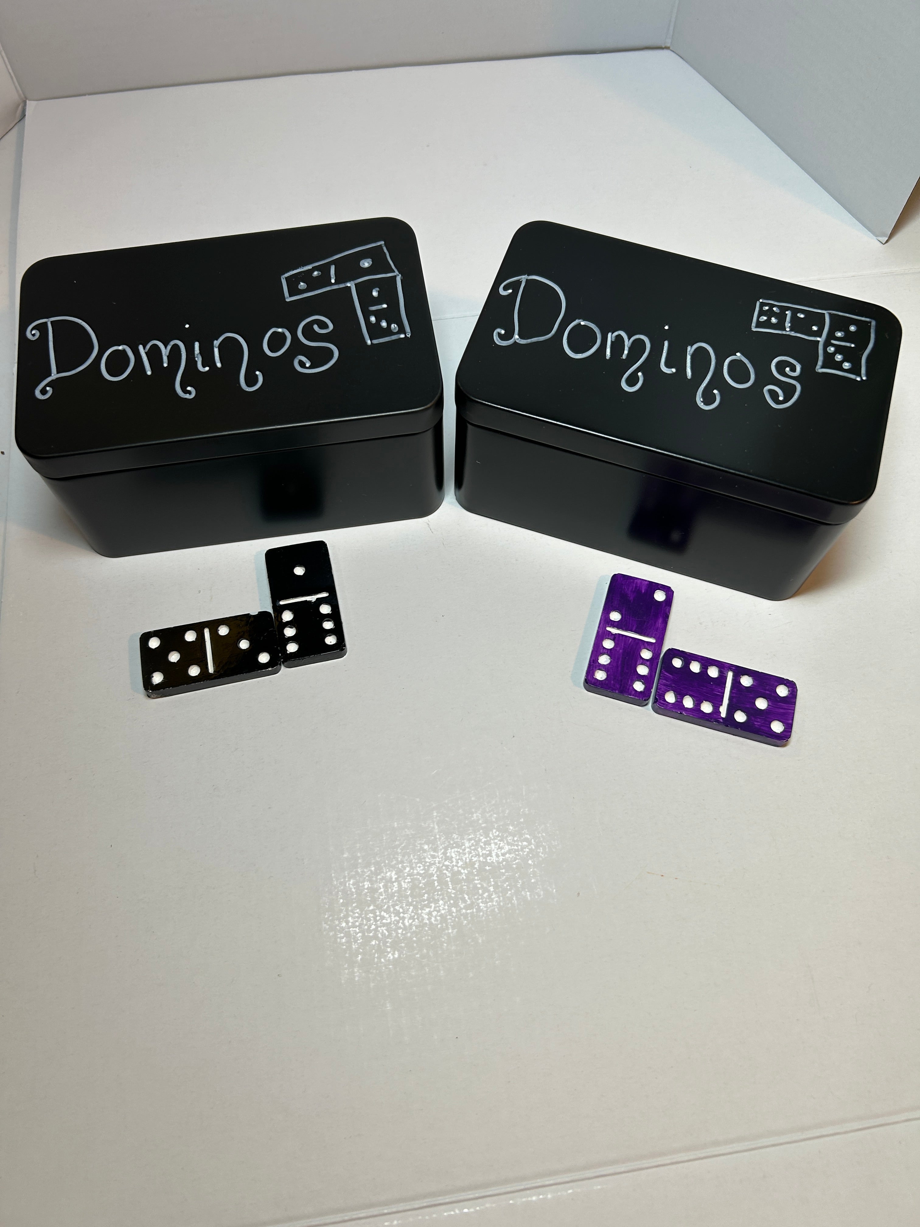 Dominos