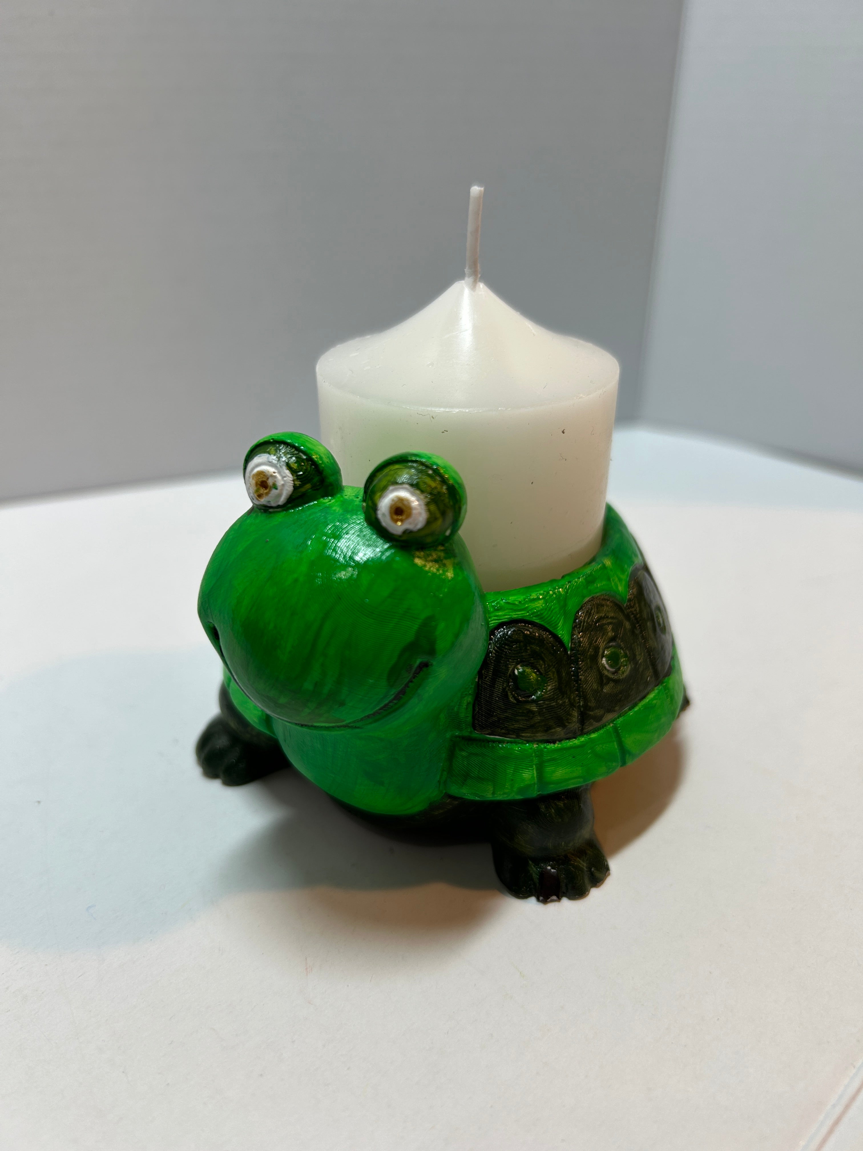Turtle candle holder
