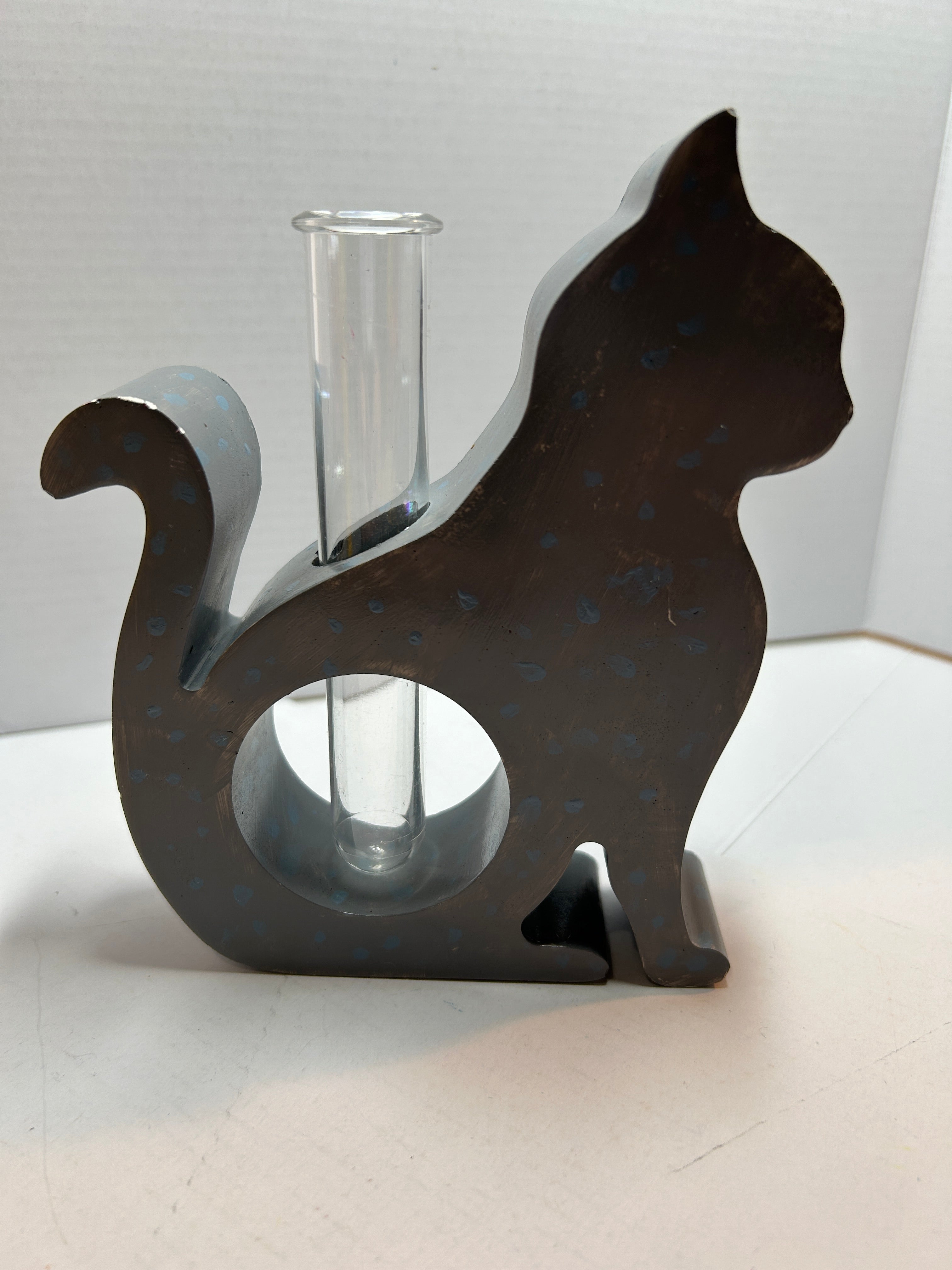Cat bud vase