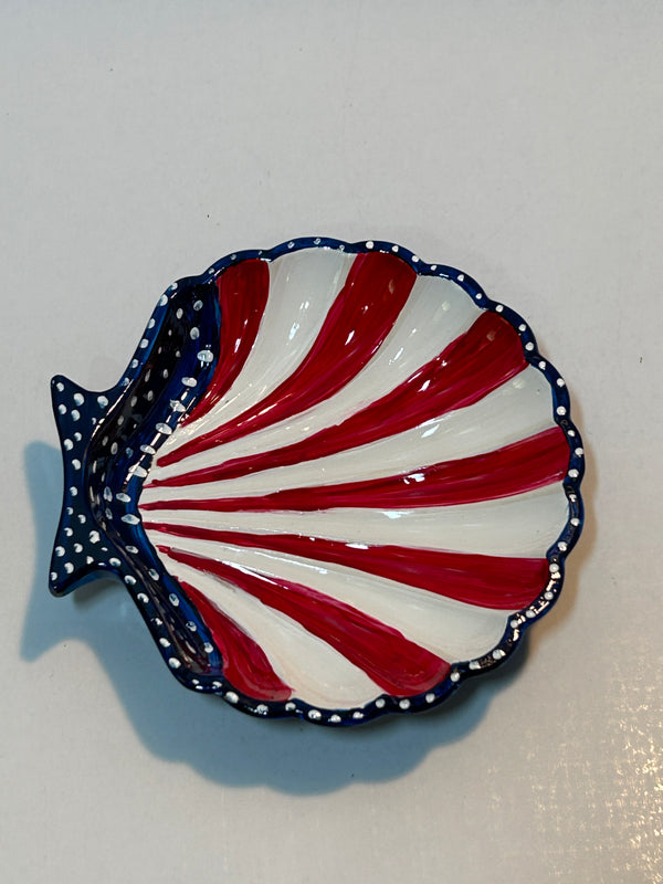 shell trinket tray