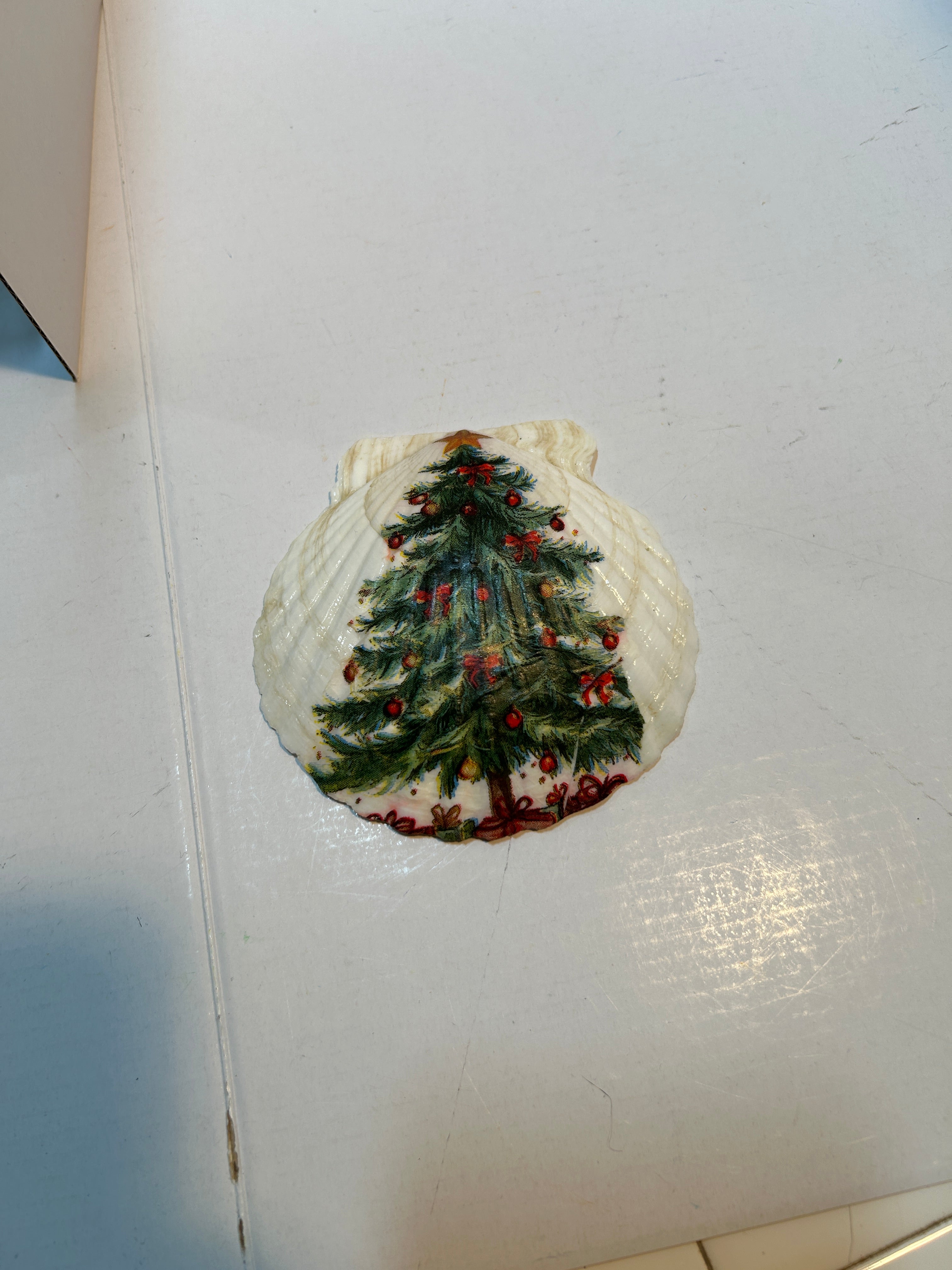Christmas decoupage shells